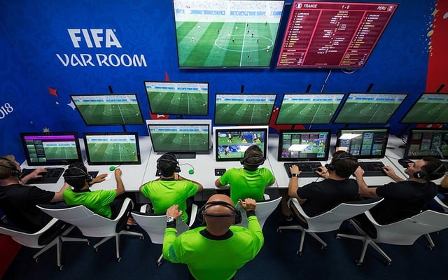 Var-Công nghệ tối tân sẽ được áp dụng ở World Cup 2022 tại Qatar