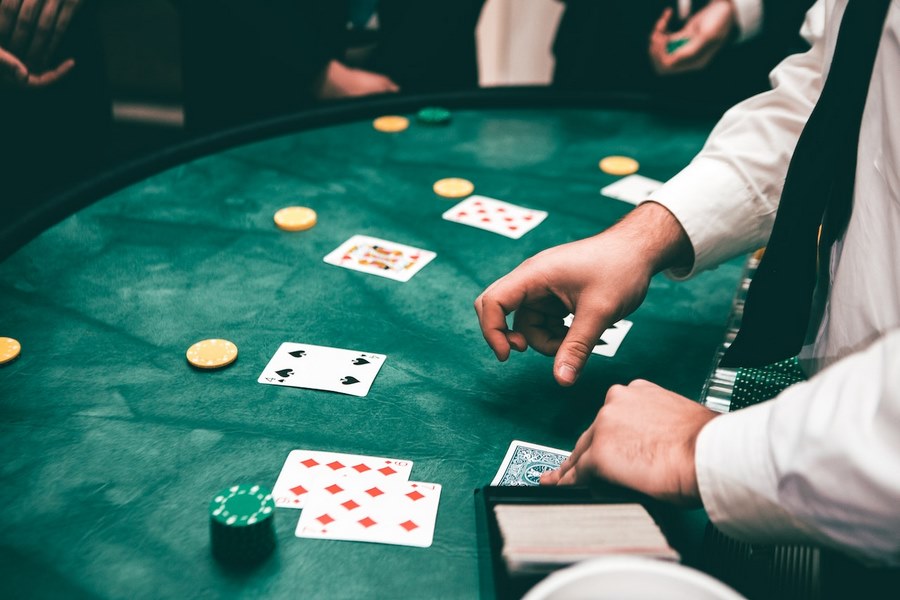 Giúp bạn hiểu rõ hơn về các trò chơi và quy trình trong Casino